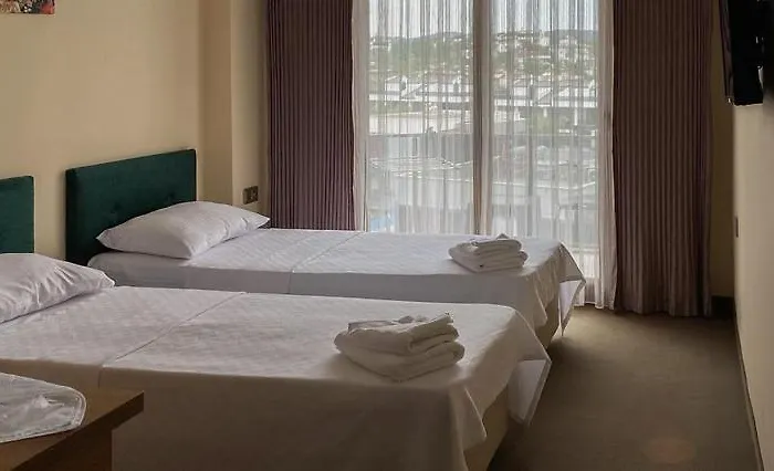 Aliento מלון Ören